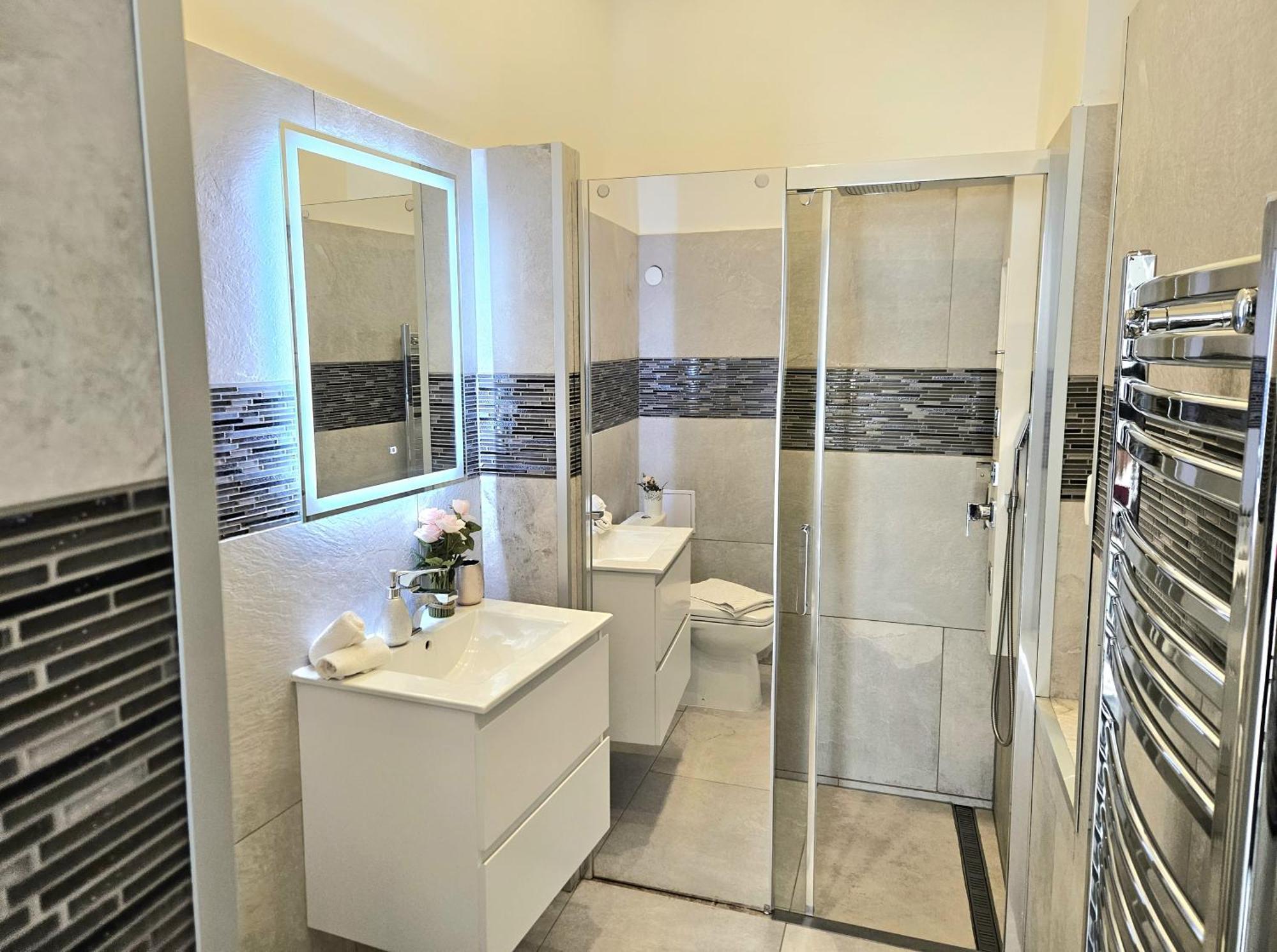 Designer Downtown Gem Apartment Будапеща Екстериор снимка