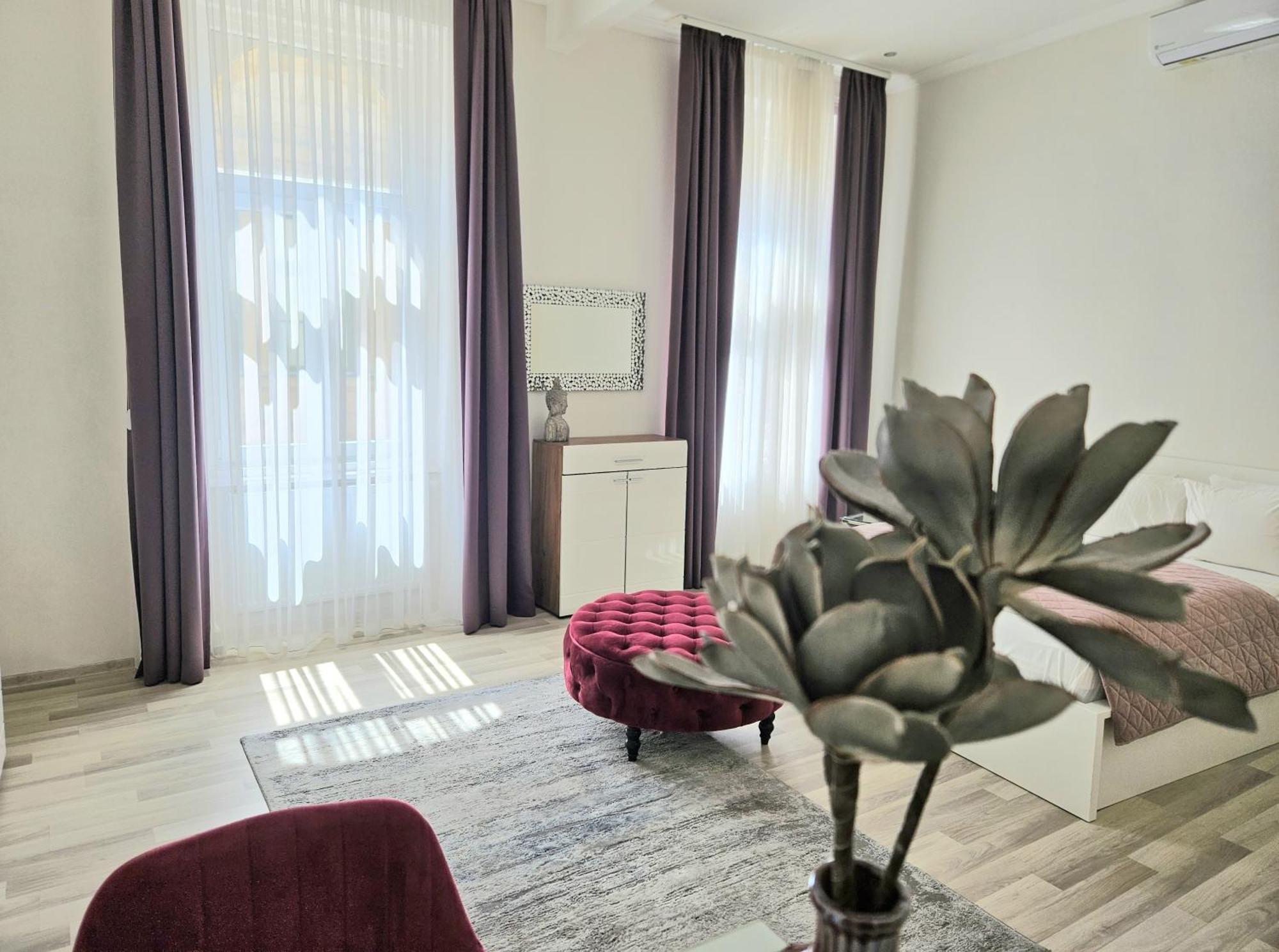 Designer Downtown Gem Apartment Будапеща Екстериор снимка