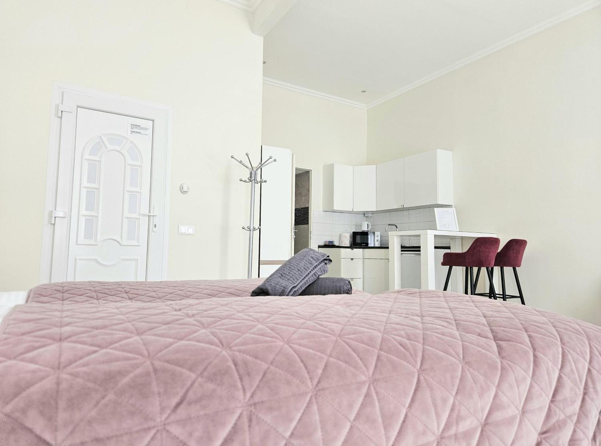 Designer Downtown Gem Apartment Будапеща Екстериор снимка