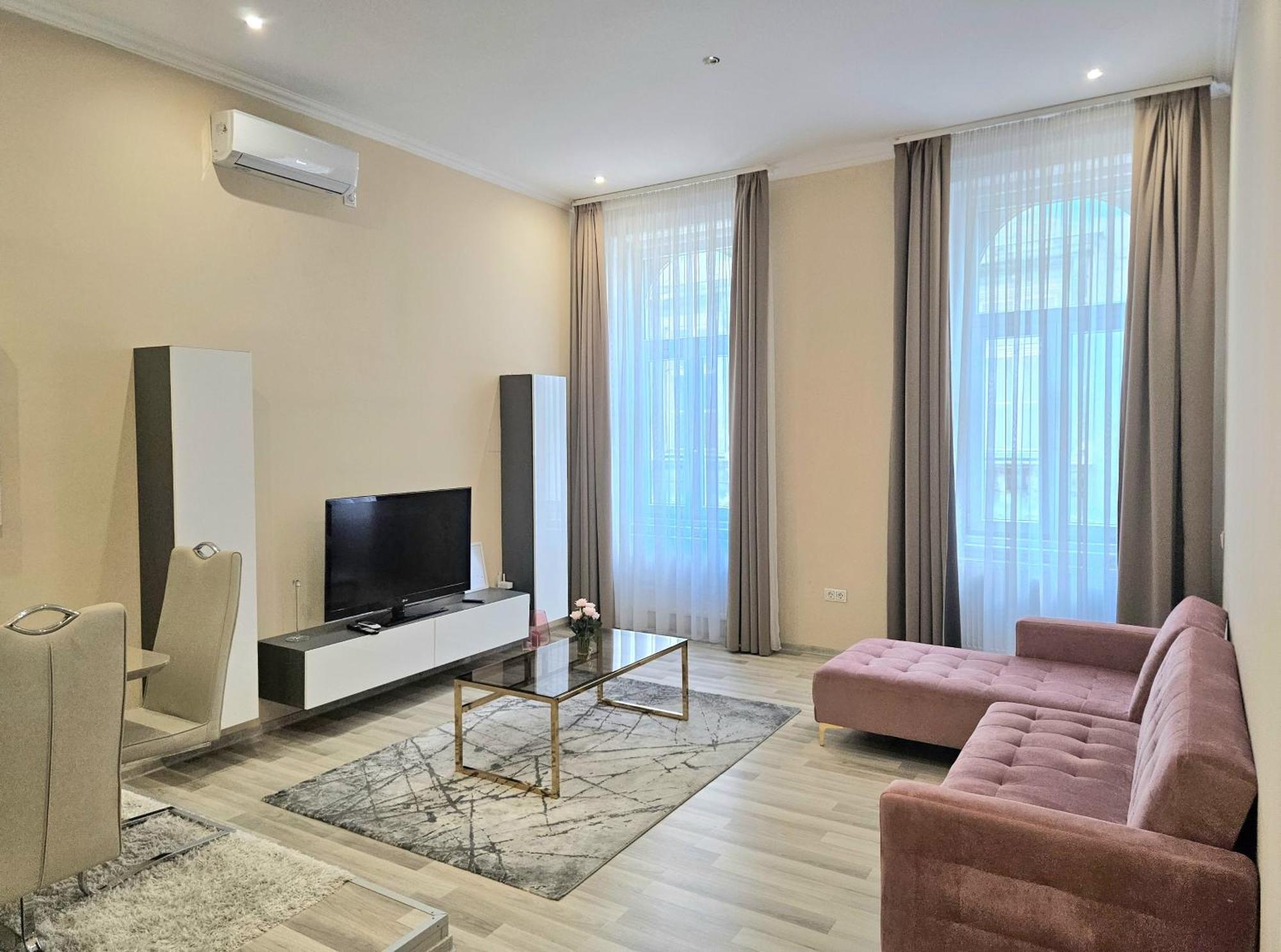 Designer Downtown Gem Apartment Будапеща Екстериор снимка