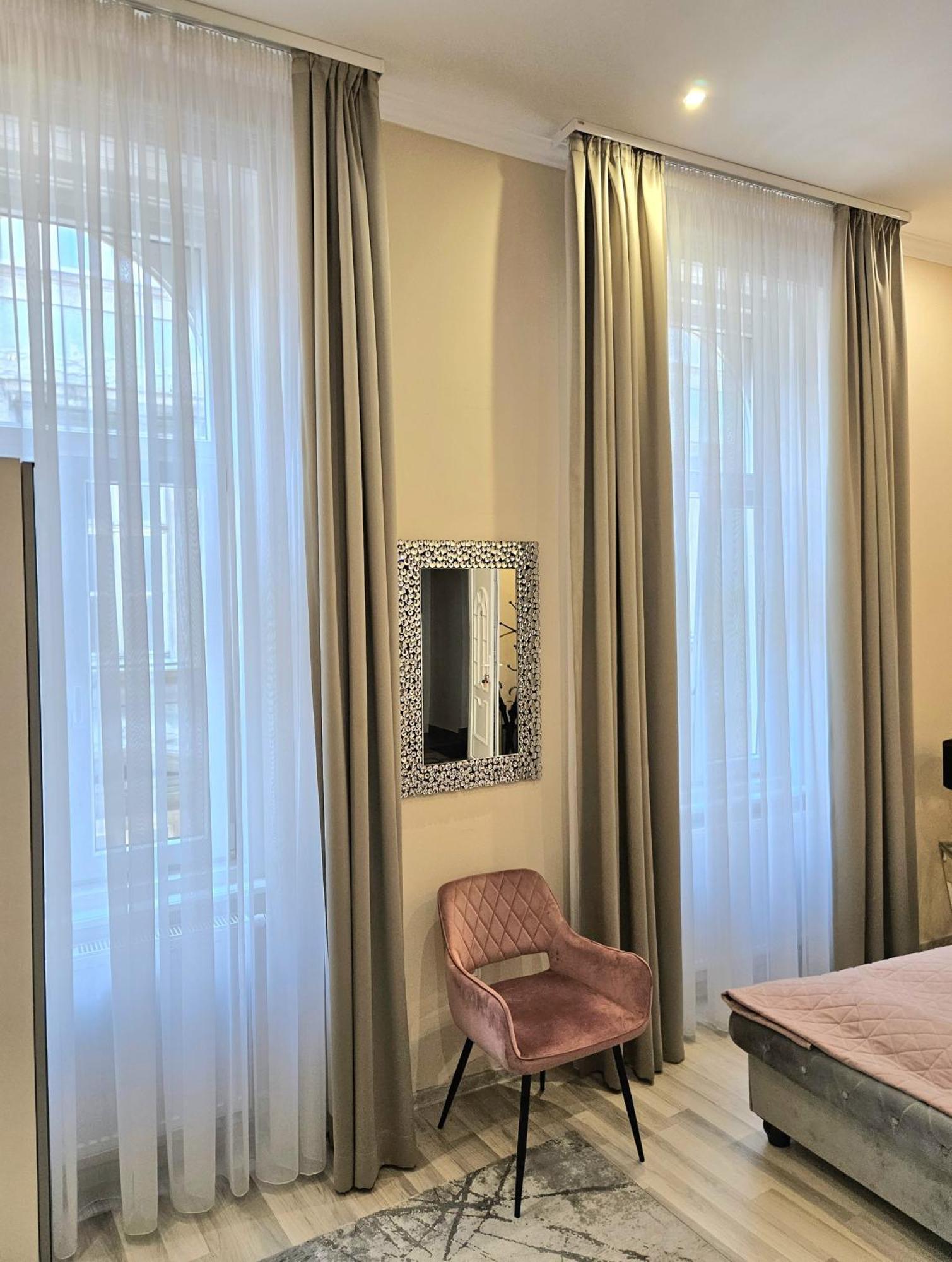 Designer Downtown Gem Apartment Будапеща Екстериор снимка