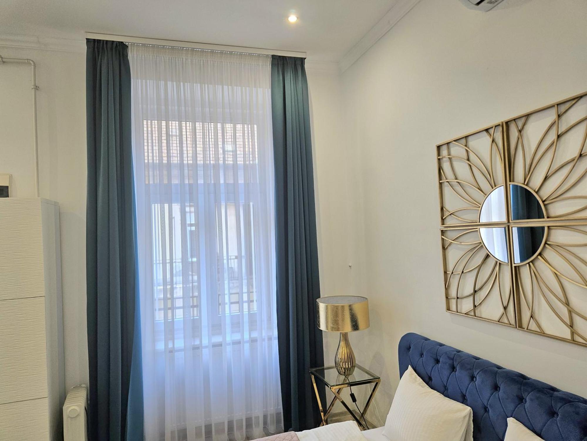 Designer Downtown Gem Apartment Будапеща Екстериор снимка