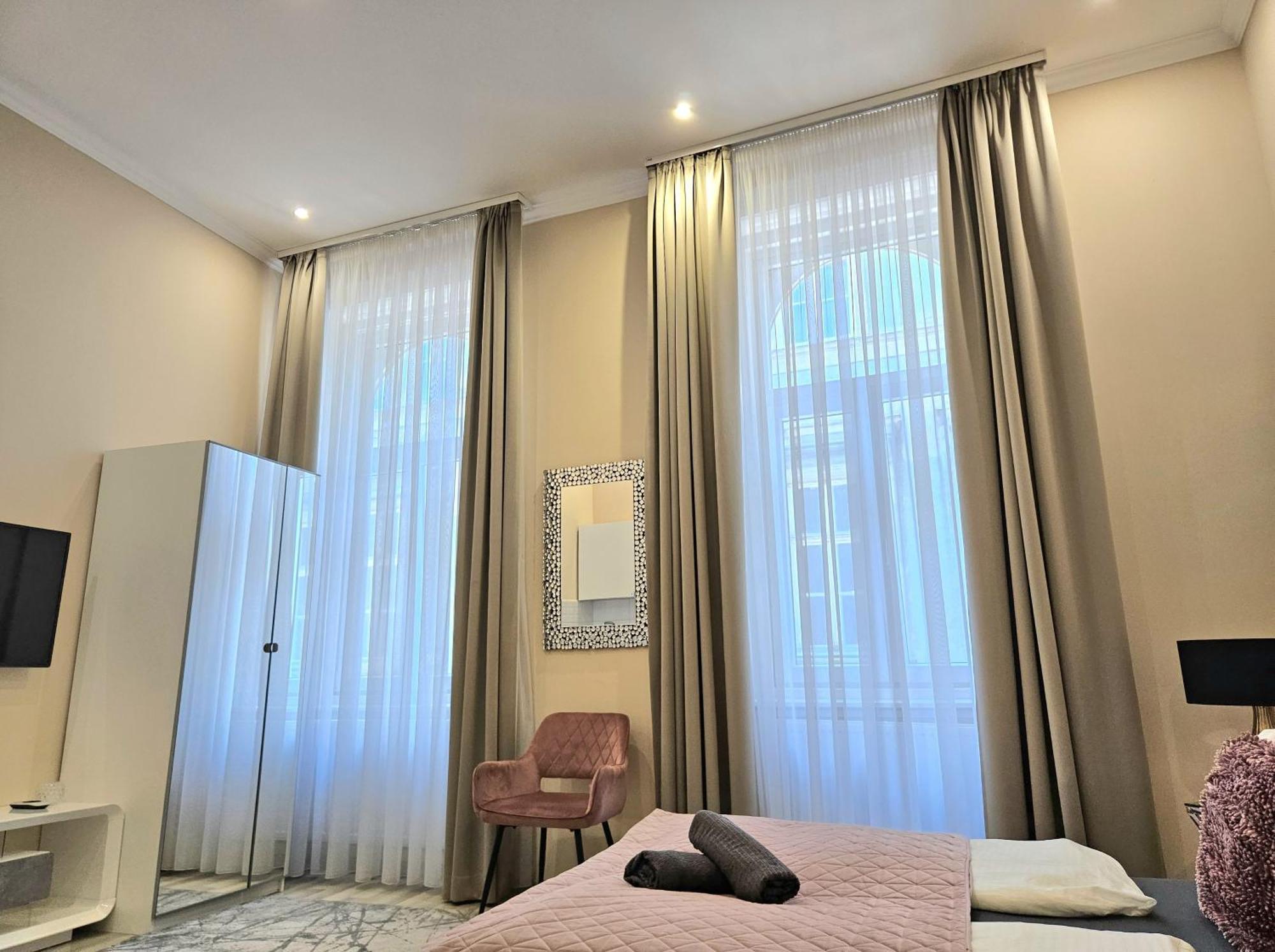 Designer Downtown Gem Apartment Будапеща Екстериор снимка