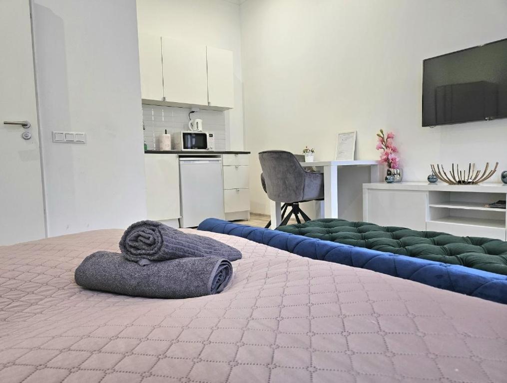 Designer Downtown Gem Apartment Будапеща Екстериор снимка